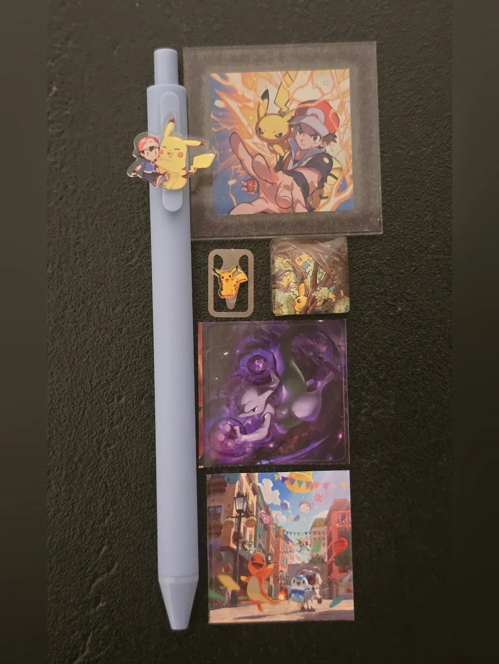 ✨️Pokemon Red & Pikachu Stationery Set - Picture 2 of 3
